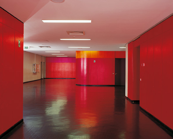Farbgestaltung in der Joseph-von-Fraunhofer-Schule, München Farbgestaltung in der Joseph-von-Fraunhofer-Schule, München